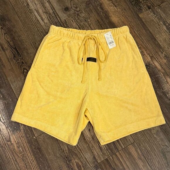 ESSENTIALS Fear Of God Terry Shorts Light Tuscan Yellow Casual Shorts Size XS - Picture 2 of 4